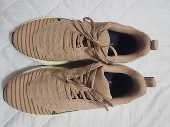 Running shoes