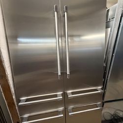 48” THERMADOR BUILT IN STAINLESS STEEL REFRIGERATOR
