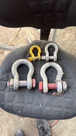 Lot of 4 Heavy Duty Bow Shackles