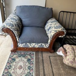 Sofa Set 3 Piece $600