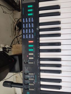 Yamaha FM keyboard entry level