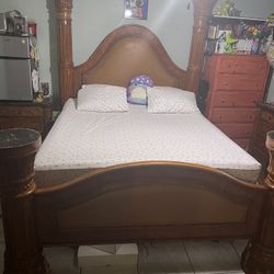 Firm Classic Wood Bed Set