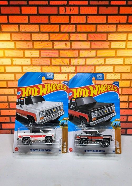 2025 Hot Wheels '75 Chevy Blazer Custom, Black & White, Squarebody Topless Lot 2 $10