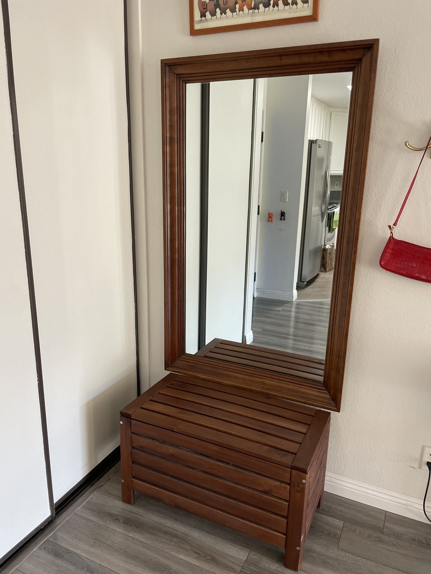 Full Body Mirror & Storage Ottoman