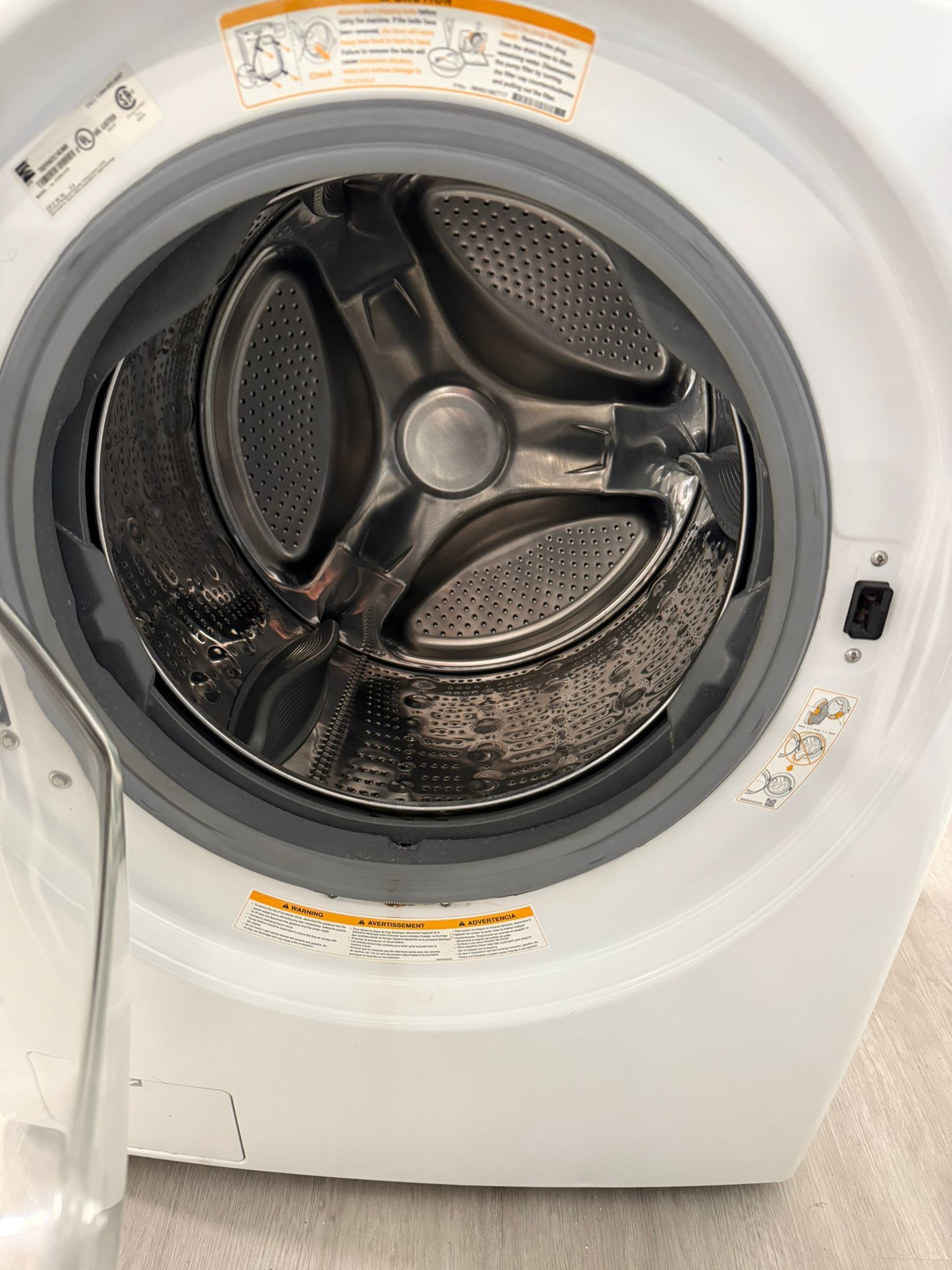 WASHER AND DRYER KENMORE ELECTRIC