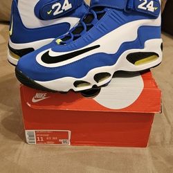 2021 Nike Air Griffey Max 1 Varsity Royal Jordan Retro Raging Bulls Hyper Royal High White University Carolina red Grey Black Toro Royal 1 3 4 5 11 8 