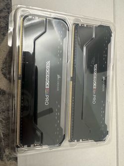 Corsair Vengeance 2x8 DDR4