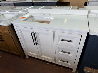 Korra 42 in. Single Sink Freestanding White Bath Vanity with White Engineered Stone Top