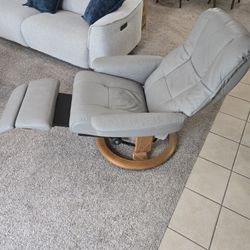 Ekornes Stressless Power Recliner WITH rechargeable  Battery Packs