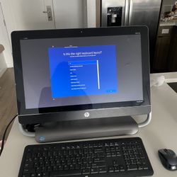 Touchscreen Computer With Bluetooth Keyboard And Mouse