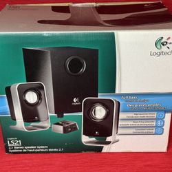 Logitech 2.1 Multimedia Computer Stereo Speaker System LS21 in Box 