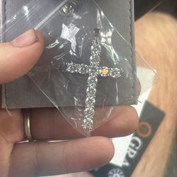 Moissinite Chross 6 K Wht 