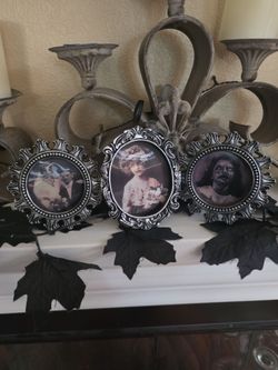 Halloween decor small picture frames