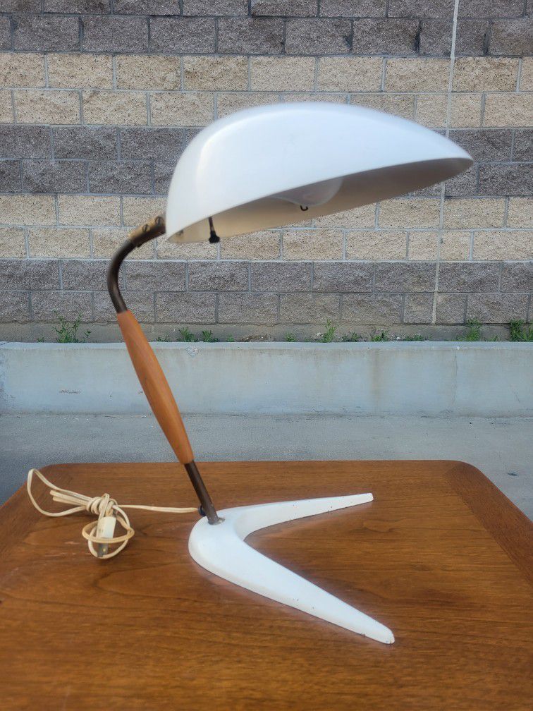 Mid Century Table Desk Lamp c. 1950's 