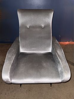 Mid-Century Modern Lounge Chair