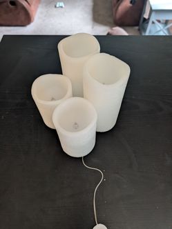 4 Flameless candles