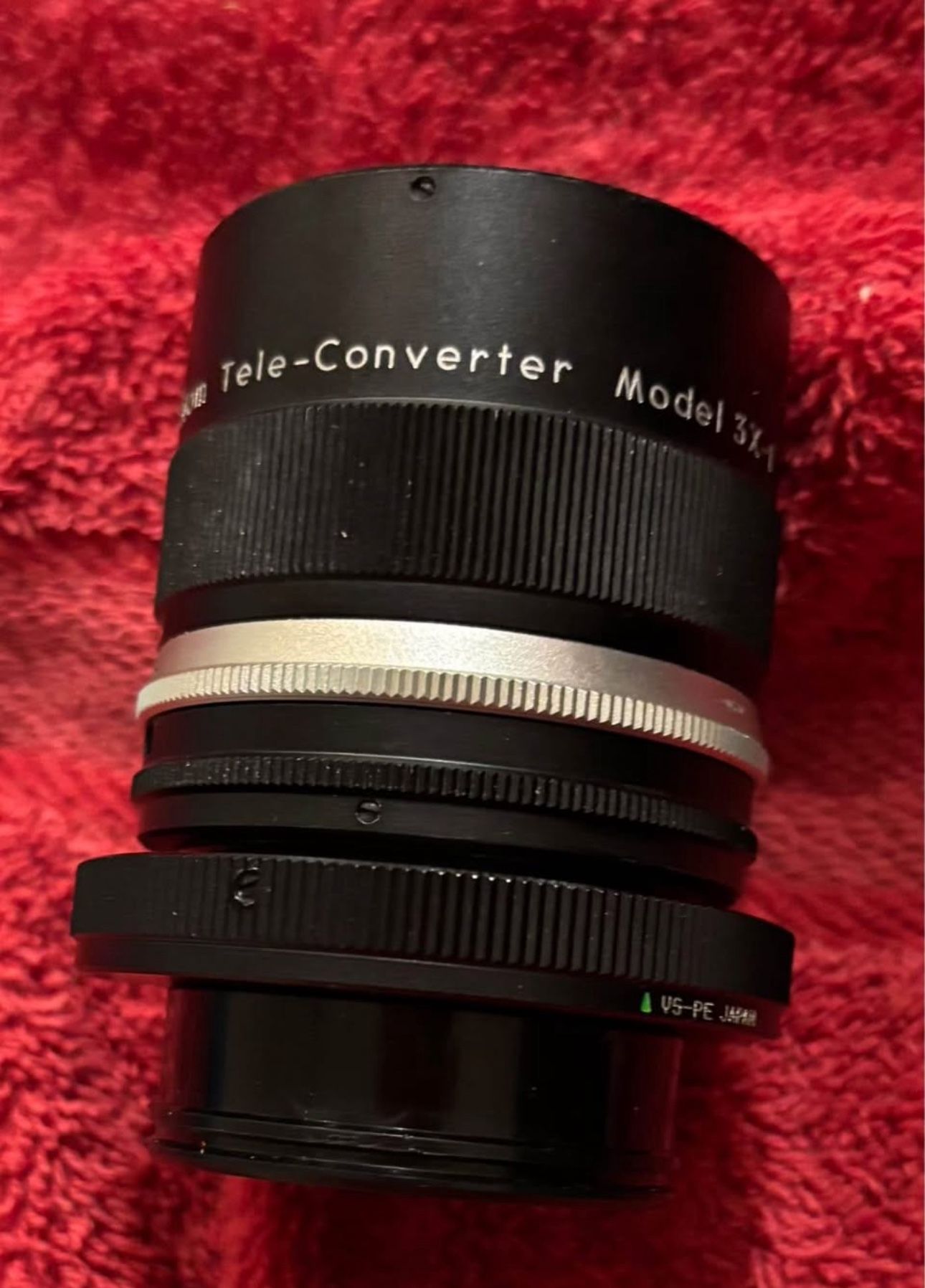Vivitar auto 3X tele-converter Model 3X-1; M42 thread.