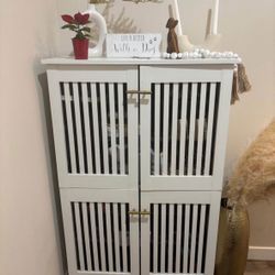 White and gold shoe shelves