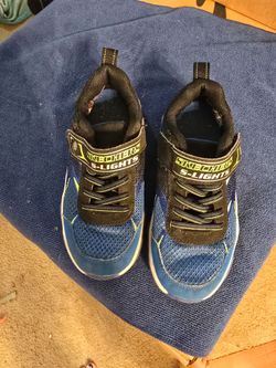 Kids size 12 light up sneakers