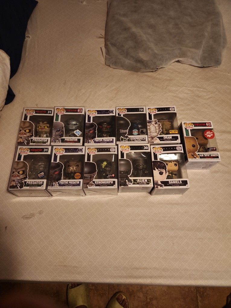 AVP FUNKO POPS 