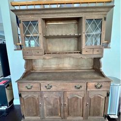 Vintage Ethan Allen Hutch  