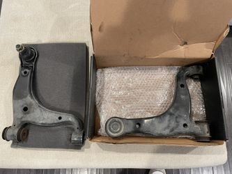01-05 IS300 Rear Upper Control Arms