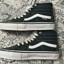 Vans shoes brand new green Sk8-Hi