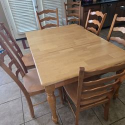 Kitchen Table & Chairs