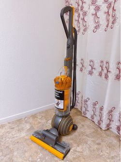 Dyson Ball Multi Floor 2 upright vacuum