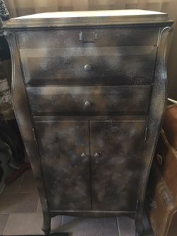 Cute Table cabinet shelf storage. 19"wide 39"tall 22"deep