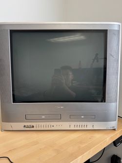 20” Toshiba CRT TV with VHS/DVD + Remote