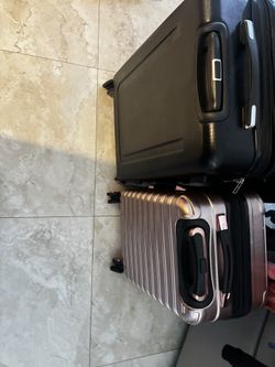 Sansonite Large And Ifly Suit Case 