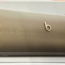 BEATS PILL 