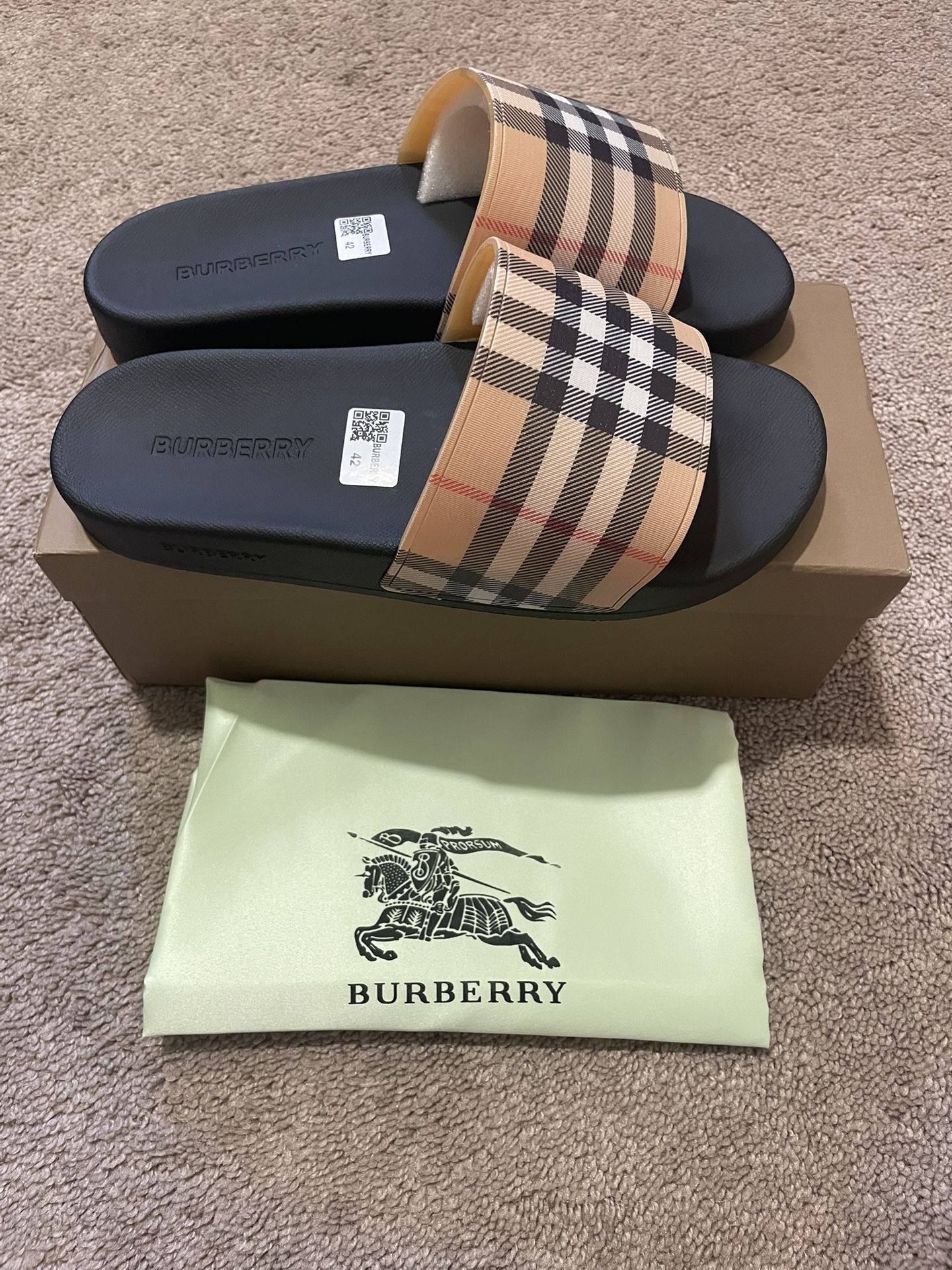 Burberry Slides Size 9M