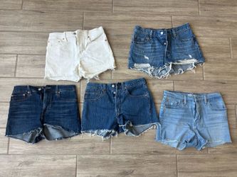 Levi’s shorts