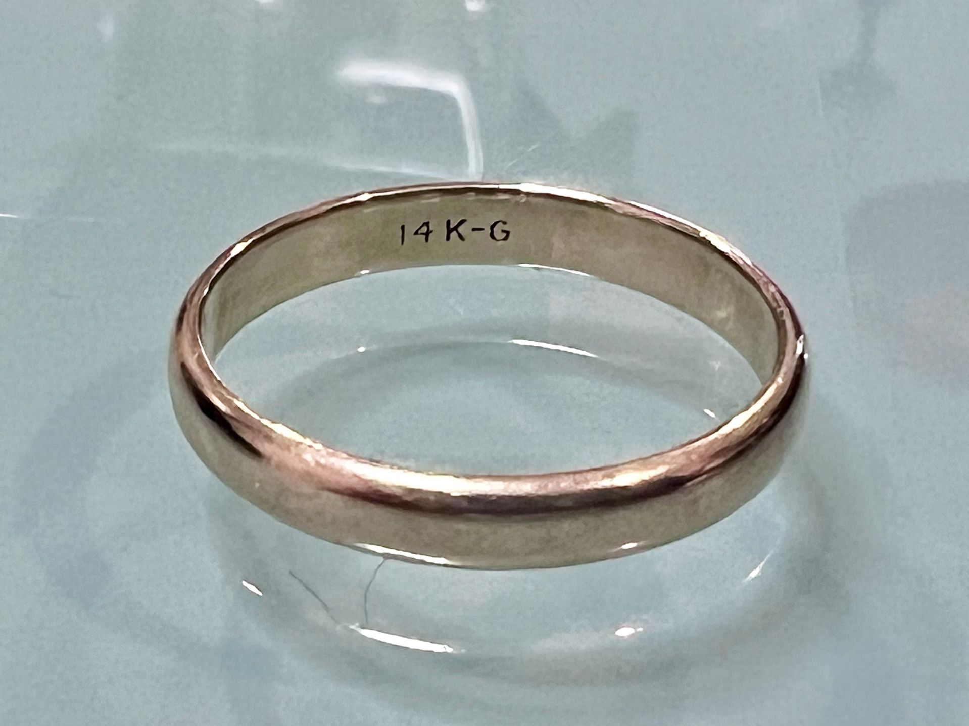 14kt Yellow Gold Band/Ring “L@@K”