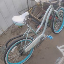 Beach Cruiser Bicycle Whitewall Tires Blue Rims