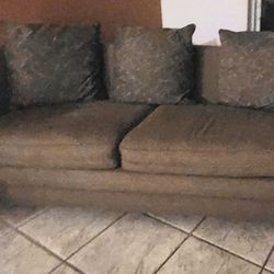 Brown Sofa Bed With a Full Size Pull Out Mattess 