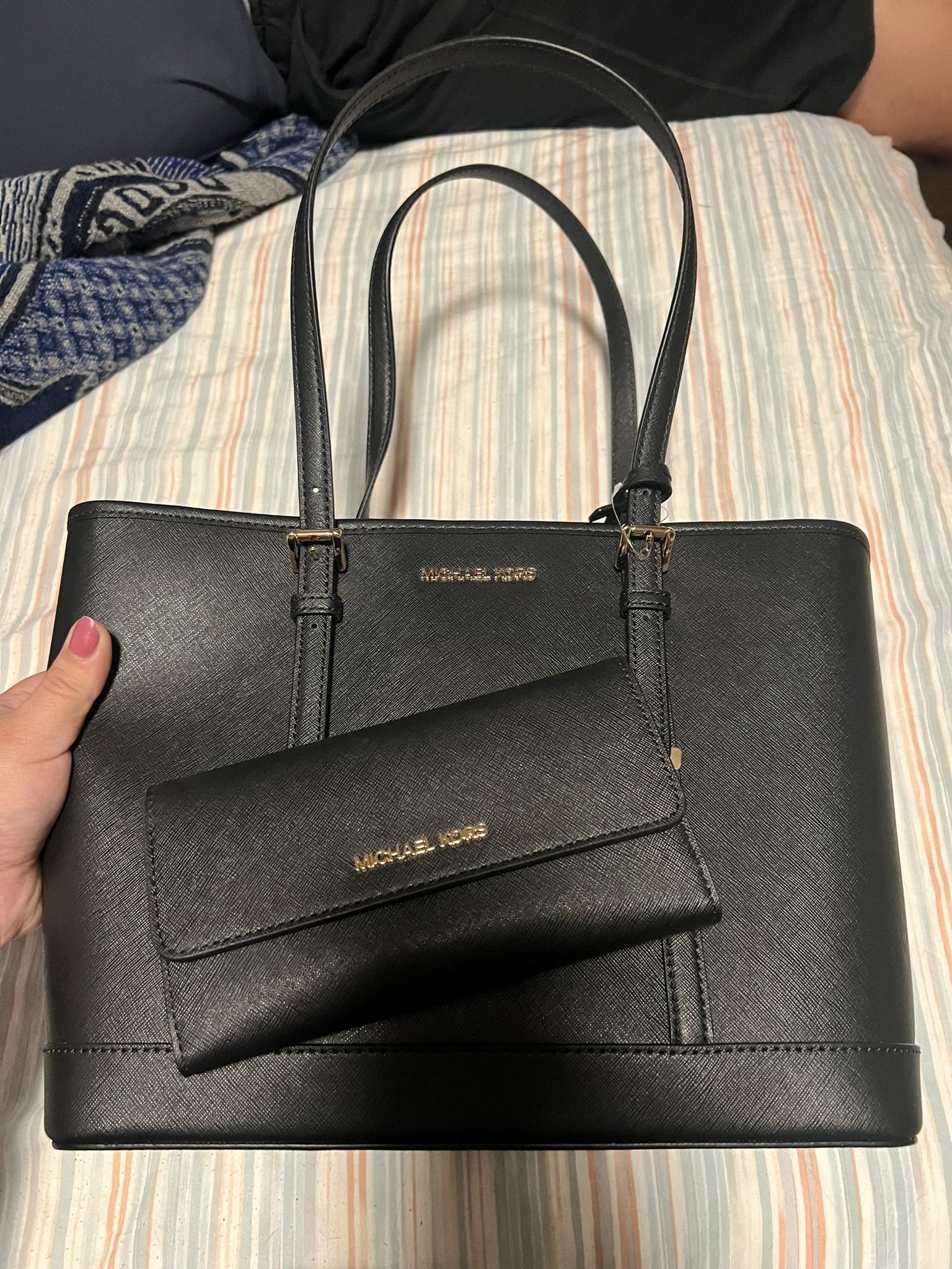 Michael kors Purse No Wallet