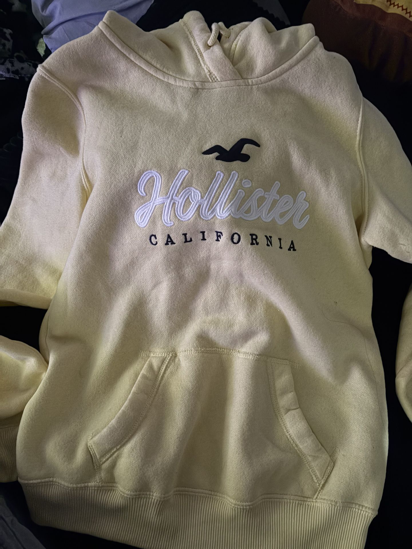 Hollister Hoodie (small)
