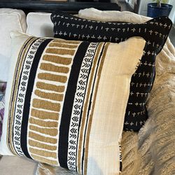 Four High End Pillows