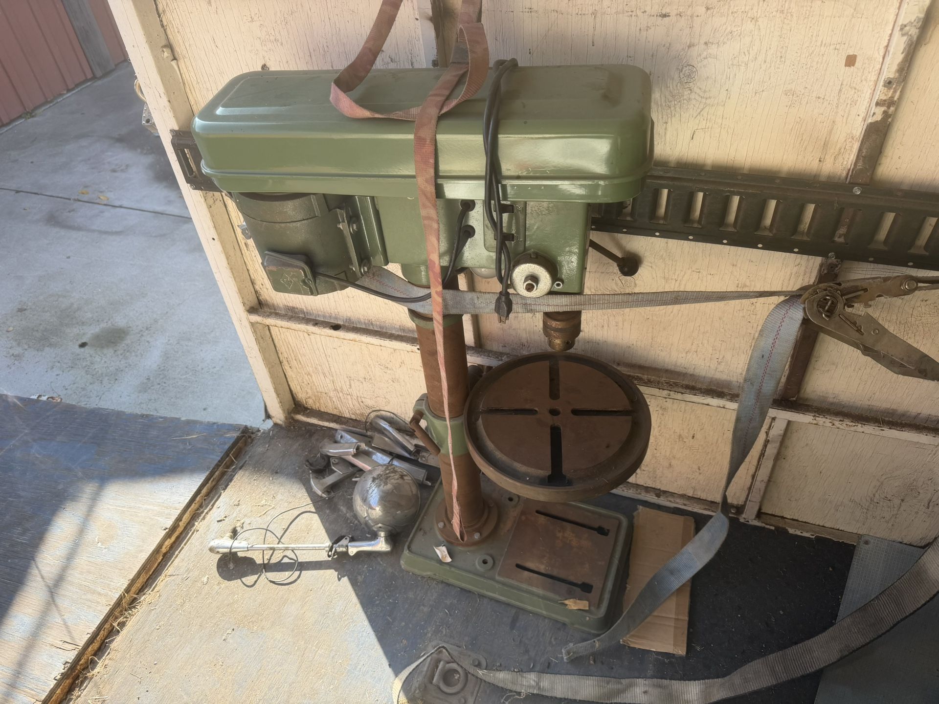 MILWAUKEE PNEUMATIC HEAVY DUTY DRILL PRESS