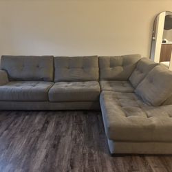 Thomasville Grey Sectional 