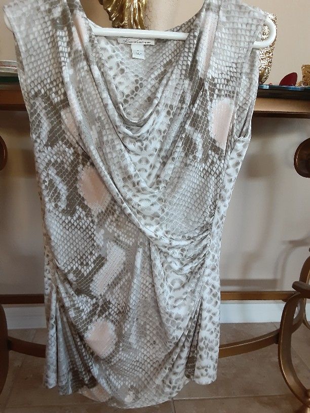 Keneth Koel Top, Light Beige size M. Description below.