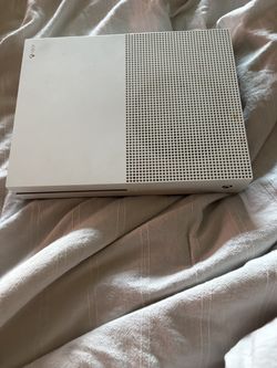 Xbox One S Comes With Cords 