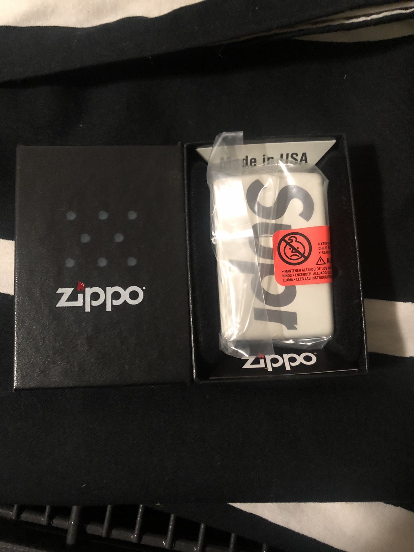 Supreme zippo