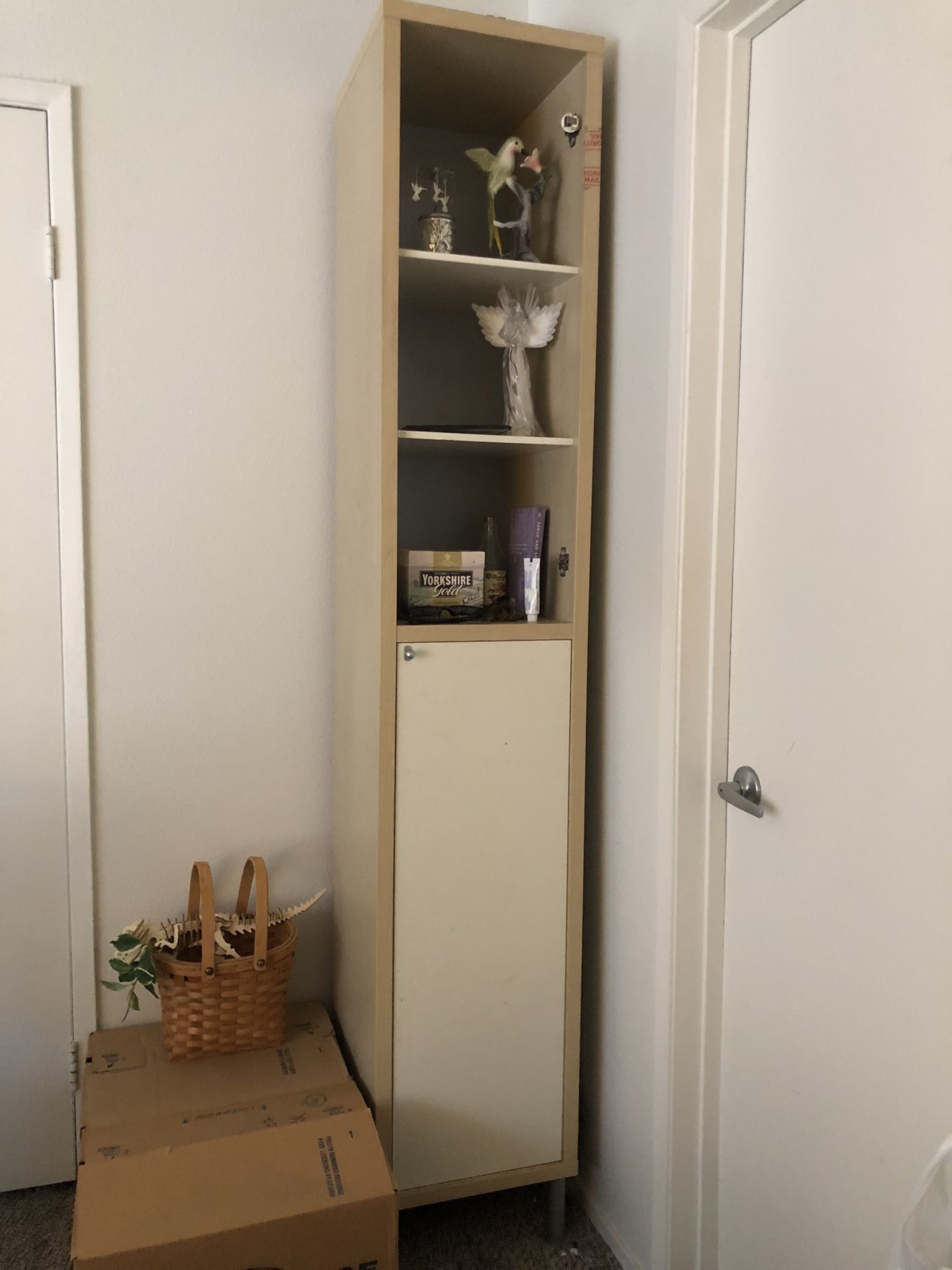 2 Matching Set Cabinets/shelves