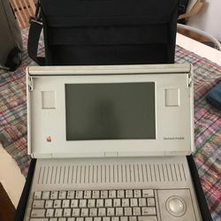 Vintage Apple Macintosh Portable (M5120)