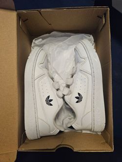 Kids adidas size 1