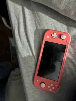 Nintendo Switch Lite Coral